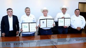 firma-convenio-uanl-con-union-ganadera-regional